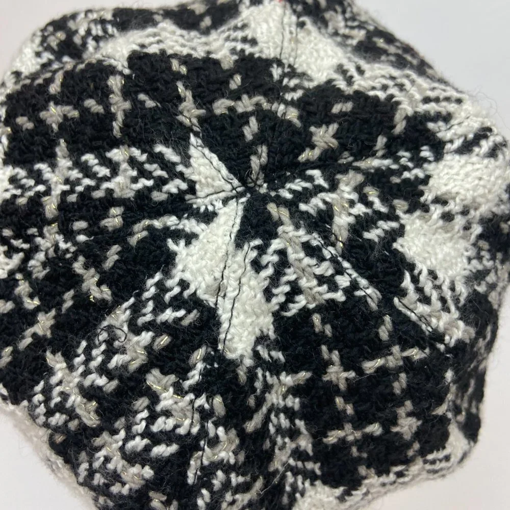 Banana Republic Newsboy Style  Plaid Hat  Black White Sz M/L